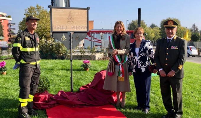 A Voghera inaugurata la rotonda intitolata ai “Caduti dei Vigili del Fuoco”