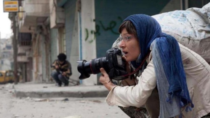 Serata speciale a Pavia con la fotoreporter Andreja Restek che racconterà la guerra