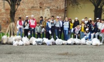 A Voghera e Stradella raccolti oltre 30 sacchi di rifiuti abbandonati