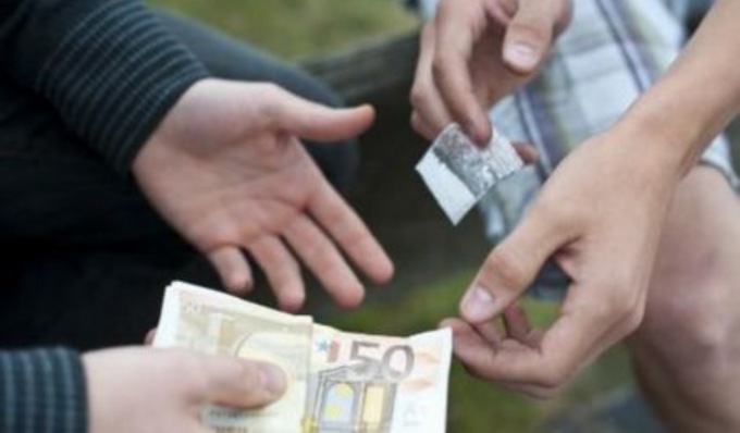 Spaccio di stupefacenti nel Pavese, in custodia cautelare un cittadino straniero