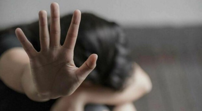 Tentativo di stupro a Voghera, 25enne molestata da un collega del padre