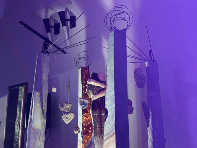 Presentata a Pavia l’opera con i frammenti del Muro di Berlino