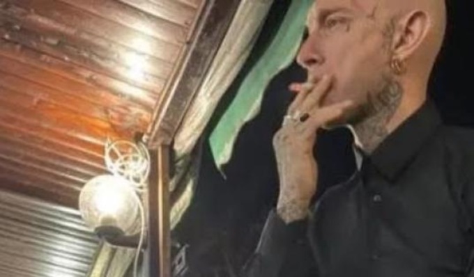 Colpito alla testa con lattine di birra per aver difeso la fidanzata: muore dopo tre mesi