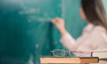 Problemi con la dirigente, si dimettono venti docenti nel Pavese