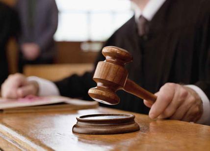 Condannato a 12 anni l’uomo che aveva dato fuoco alla compagna nel Pavese