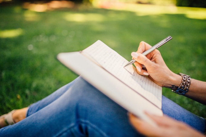 Caratteri di Donna, concorso letterario per donne e uomini che raccontano per passione