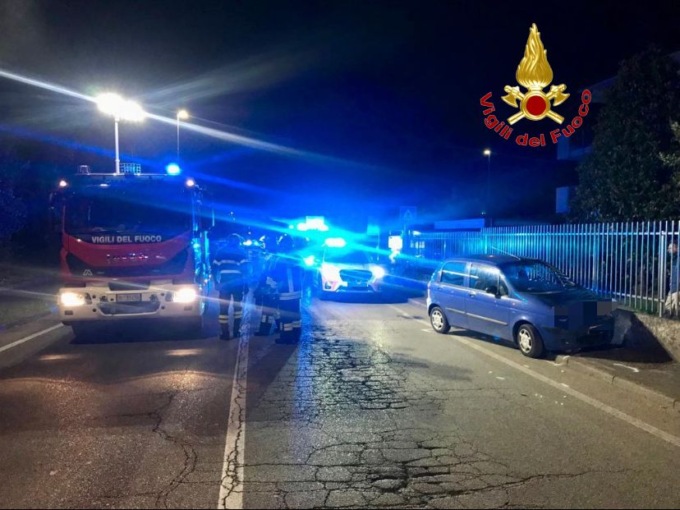 Schianto a Pavia, investito un pedone ma finiscono in due all’ospedale