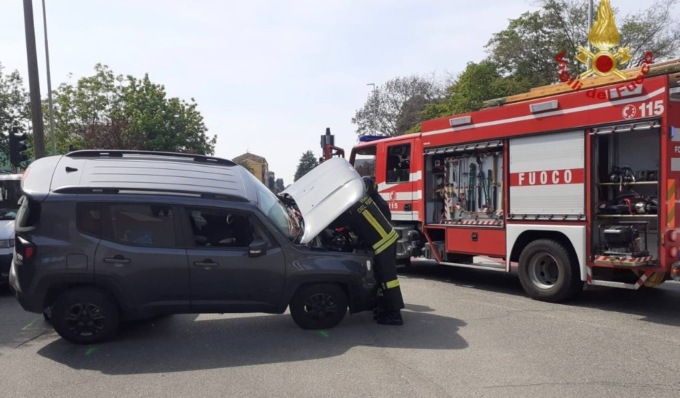 Incidente stradale tra due vetture a Vigevano: feriti i due conducenti