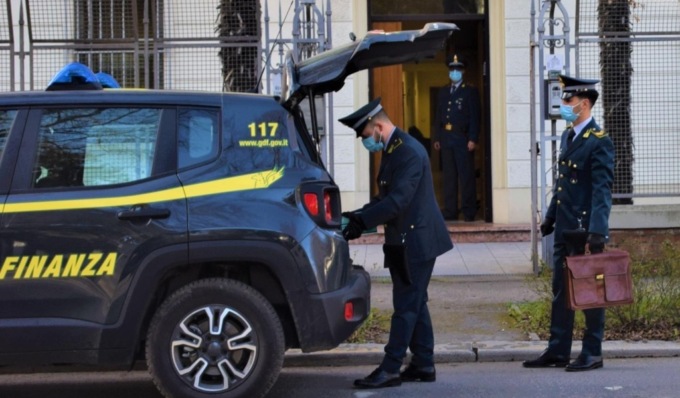 Anche a Pavia tante vittime del truffatore seriale dei fondi europei farlocchi