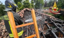 Incendio in un'abitazione di Miradolo, le fiamme intaccano porticato e tetto