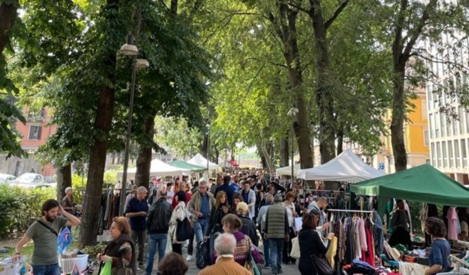 Torna il Mercatino del Ri-Uso: a Pavia bancarelle nel segno dell’economia circolare
