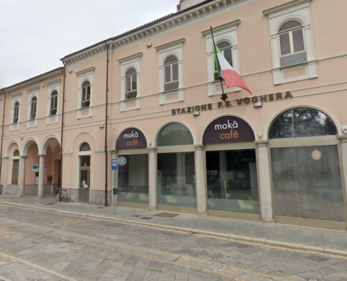Tentano di rubare al bar della stazione di Voghera ma vengono colti sul fatto, due giovani arrestati
