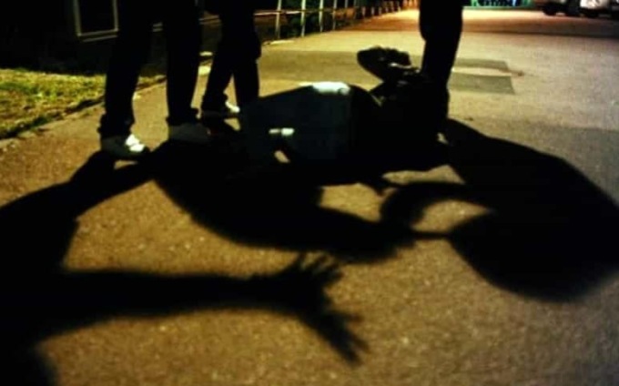 Rissa notturna in centro a Robbio, un 24enne e 29 enne finiscono in ospedale