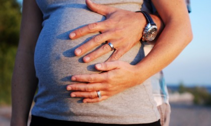 Come influiscono sulla gravidanza stress e inquinamento, ce lo dice uno studio pavese