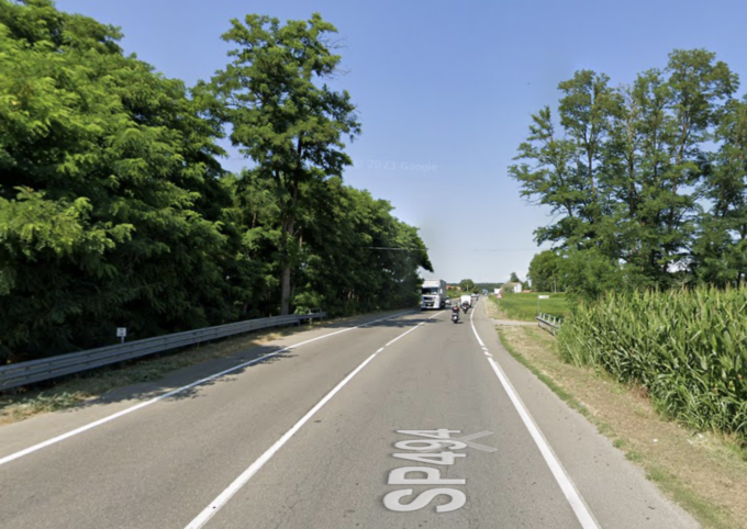Tragedia a Mortara, 18enne fuori strada si schianta contro un albero e muore