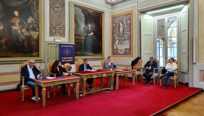 “Smart & Hack”, parte da Pavia la sfida tra giovani talenti universitari