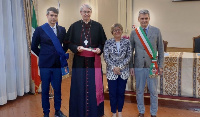 Il Prefetto di Pavia consegna le onorificenze al Merito della Repubblica Italiana: chi sono gli insigniti pavesi