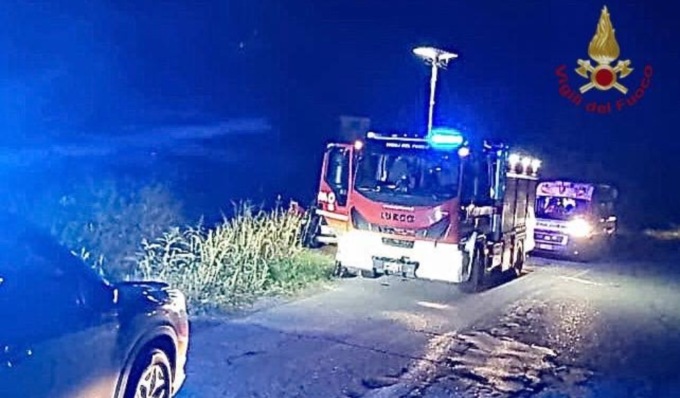 Esce di strada di notte sulla Provinciale, ferito 29enne