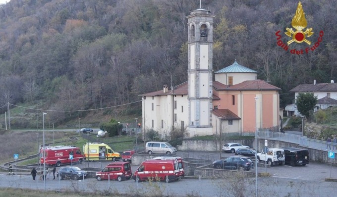 Esce di casa per una passeggiata ma si perde: ritrovato dopo una notte passata al freddo in un bosco
