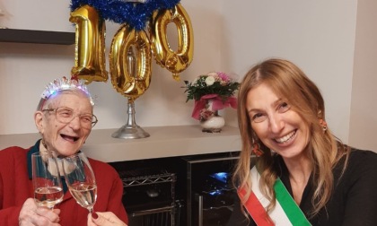 Un secolo di vita e di sorrisi, Leonilde Cebrelli festeggia 100 anni