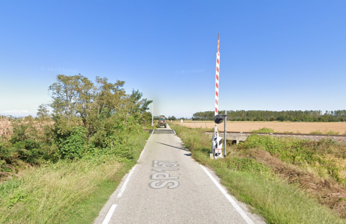 Anziano investito e ucciso da un treno tra Castelnovetto e Nicorvo