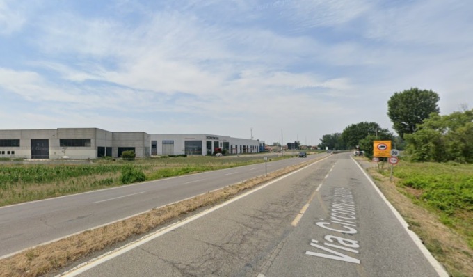 Due operai travolti da un furgone (a sua volta tamponato) mentre lavorano a lato strada