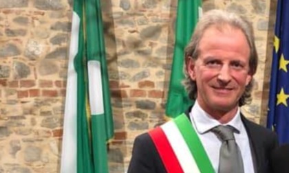 Marco Casarini, sindaco di Calvignano, si è tolto la vita con un colpo di pistola: l'ipotesi dei debiti
