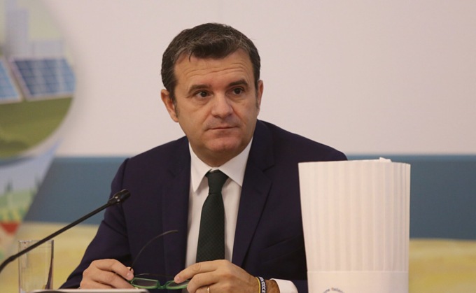 Busta con proiettile a casa del vicepresidente del Senato Centinaio: “Adesso sappiamo dove abiti”