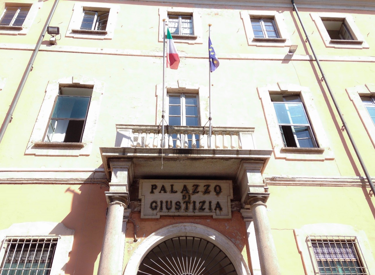 Uno scorcio del Tribunale di Pavia