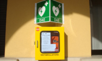 Nuova installazione di un defibrillatore semi-automatico a Voghera grazie a Pavia nel Cuore