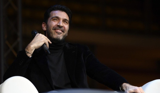 Gigi Buffon all’Università di Pavia: “Prevenire il cancro con uno stile di vita sano”