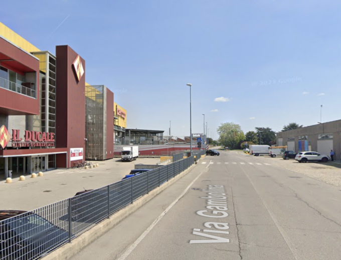 Investe mamma e bimbo di 9 mesi e poi scappa, beccato pirata della strada 39enne