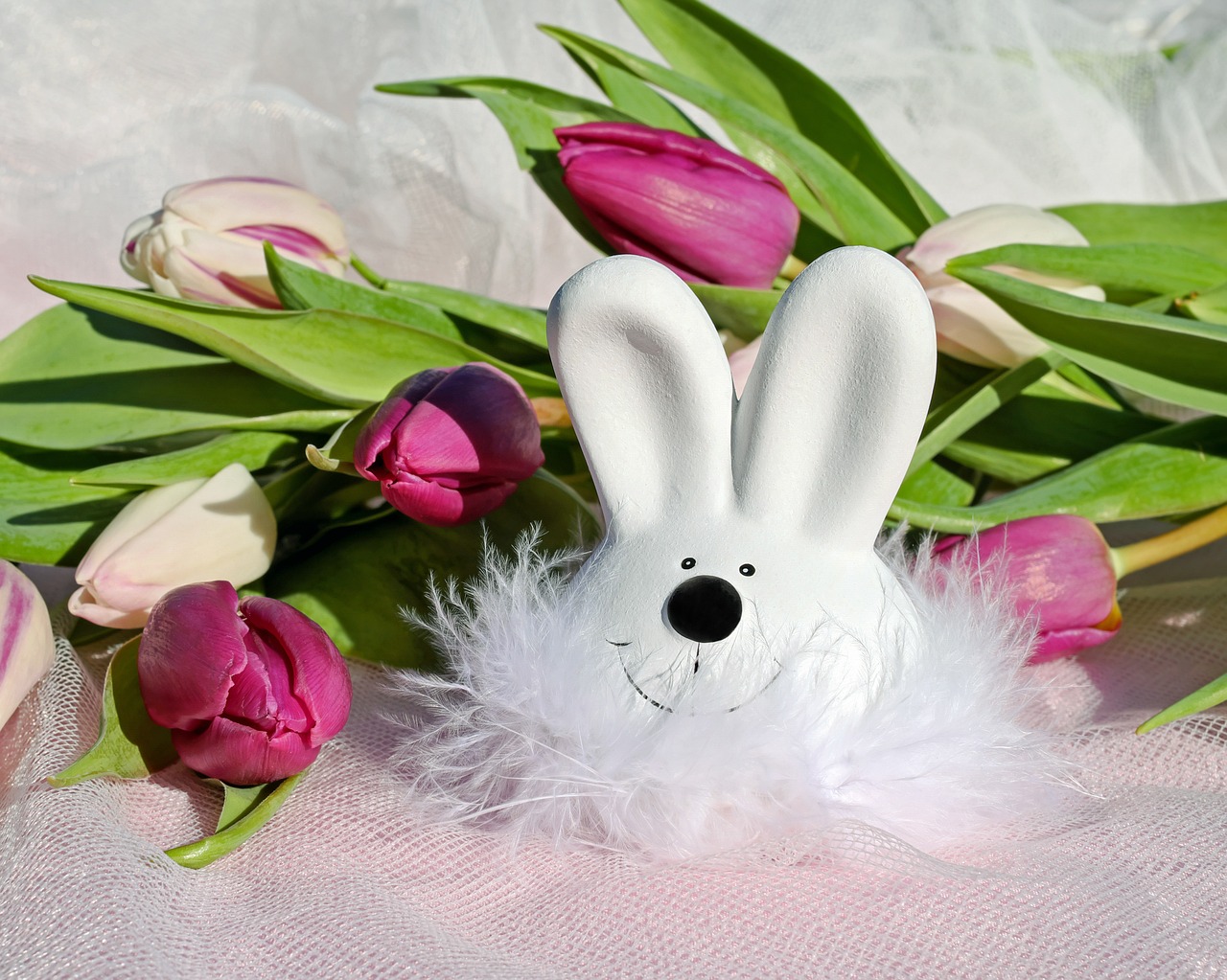 easter-bunny-3154055_1280