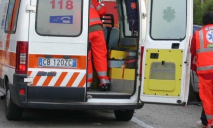 Muratore 35enne cade in cantiere, trasportato d'urgenza in ospedale