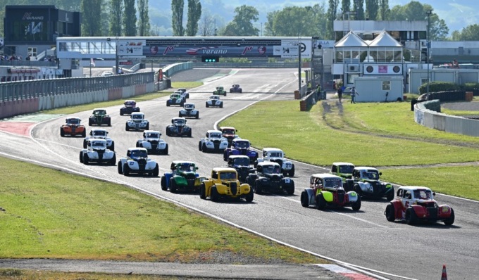 FX Racing Weekend, un grande successo: in pista anche le Legend Cars con i piloti Toscano Racing