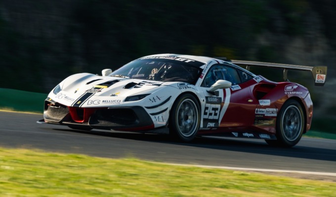 Il Toscano Marketing a Vallelunga al fianco di Schofield e Antonelli con “Ferrari e Mini”