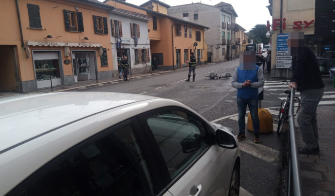 Ciclista investito a Belgioioso, soccorsi in via XX Settembre