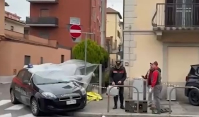 Omicidio a Pavia, uccide l’amico 36enne in casa e ne abbandona il corpo in strada