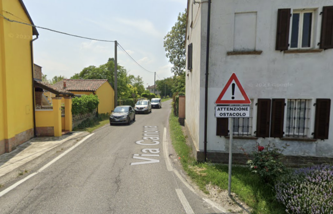 Perde il controllo dell’auto e va a sbattere, 45enne grave al San Matteo