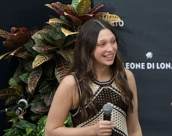 La pavese Sarah in giro per l’Italia dopo la vittoria ad Amici: “Non mi aspettavo tutta questa gente per me”