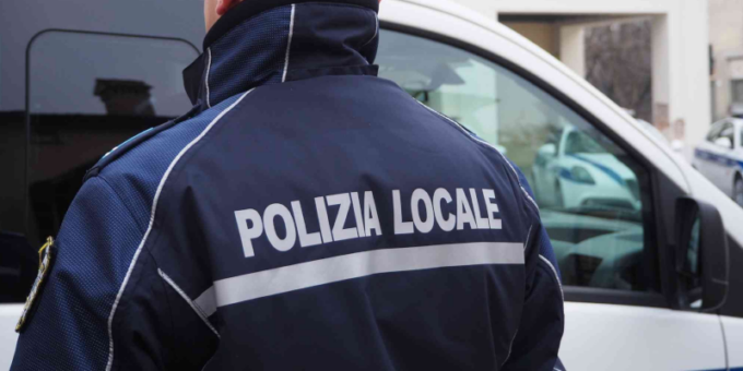 Affitta stanze in nero per 300 euro al mese, scoperto dormitorio abusivo a Stradella