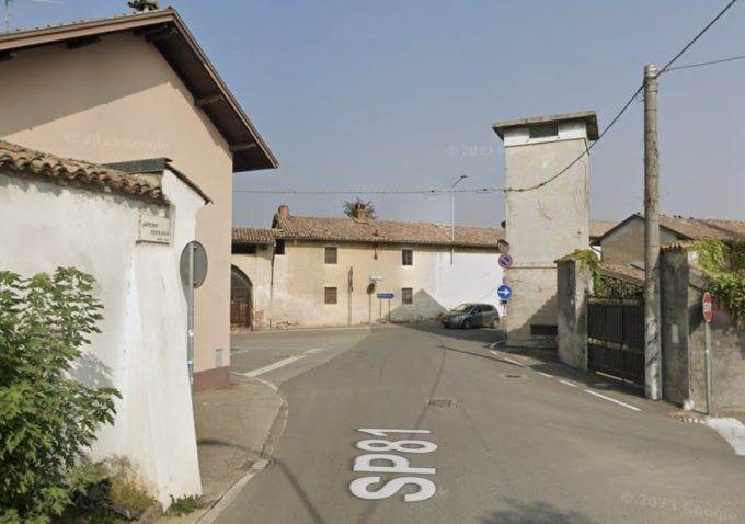 Incidente a Gambolò: pedone 22enne investito, portato via in ambulanza