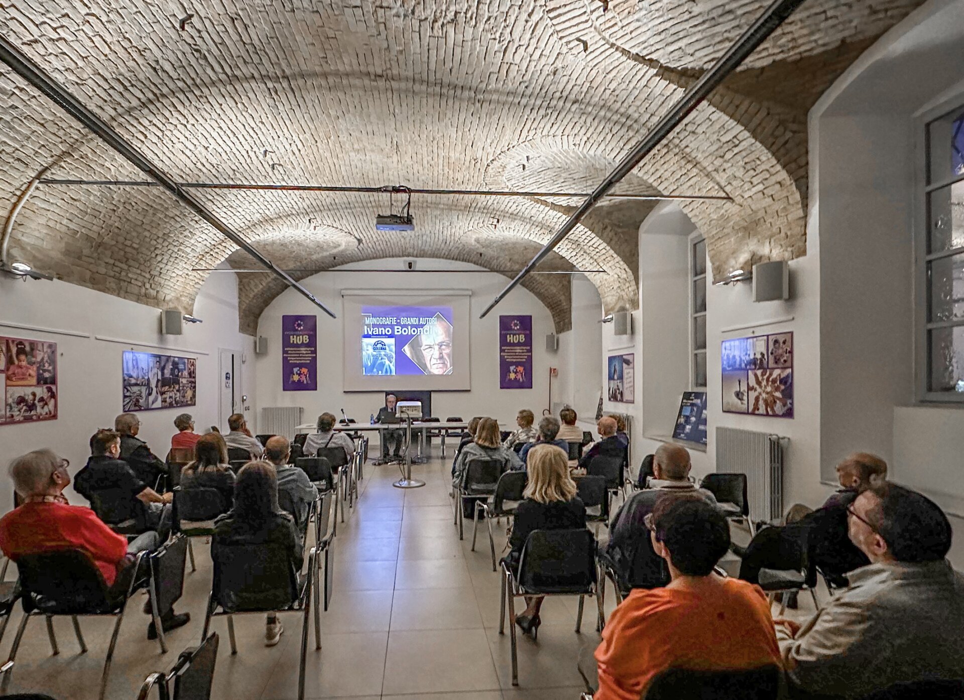 Videoproiezione di De Francesco per BolondiA