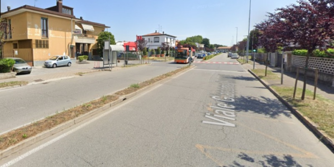Si scontra con la macchina contro una moto, motociclista 31enne in Ospedale