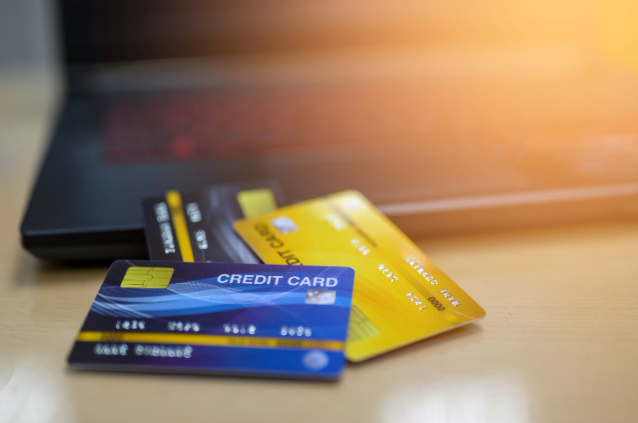 Carte di credito in vacanza: come scegliere la più adatta