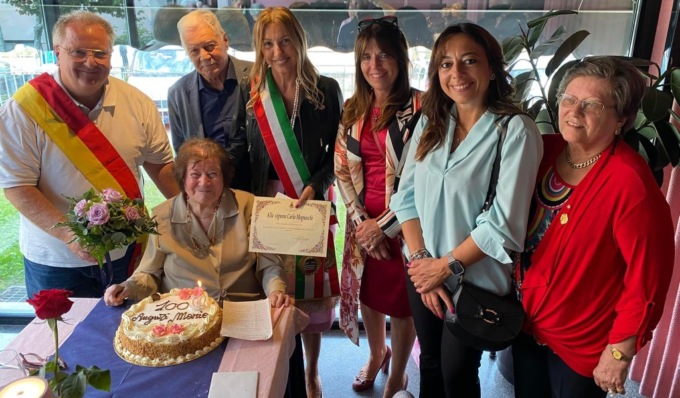 Voghera festeggia i 100 anni di Carla Mognaschi, l’omaggio del sindaco Garlaschelli