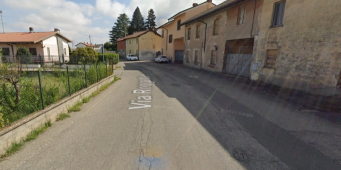 Accusa un malore improvviso e causa un incidente, 82enne trasportato al Policlinico San Matteo