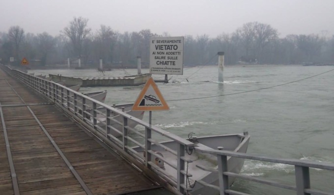 Livelli dei fiumi in calo, ma il ponte di barche di Bereguardo resta chiuso