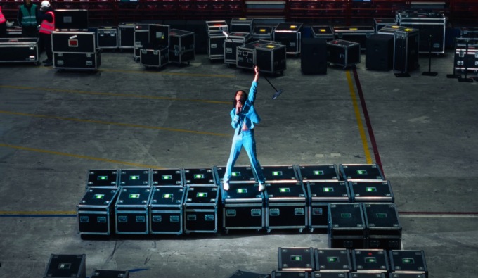 Ghali arriva a Vigevano con la data zero del suo tour LIVE 2024, insieme a lui anche Rich Ciolino