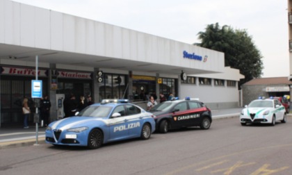 Controlli e verifiche in zona stazione ferroviaria a Vigevano, tre stranieri espulsi